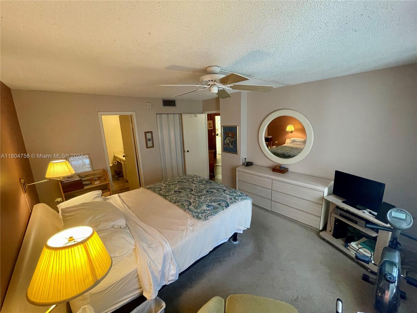 CORONADO AT JACARANDA PHA - Residential