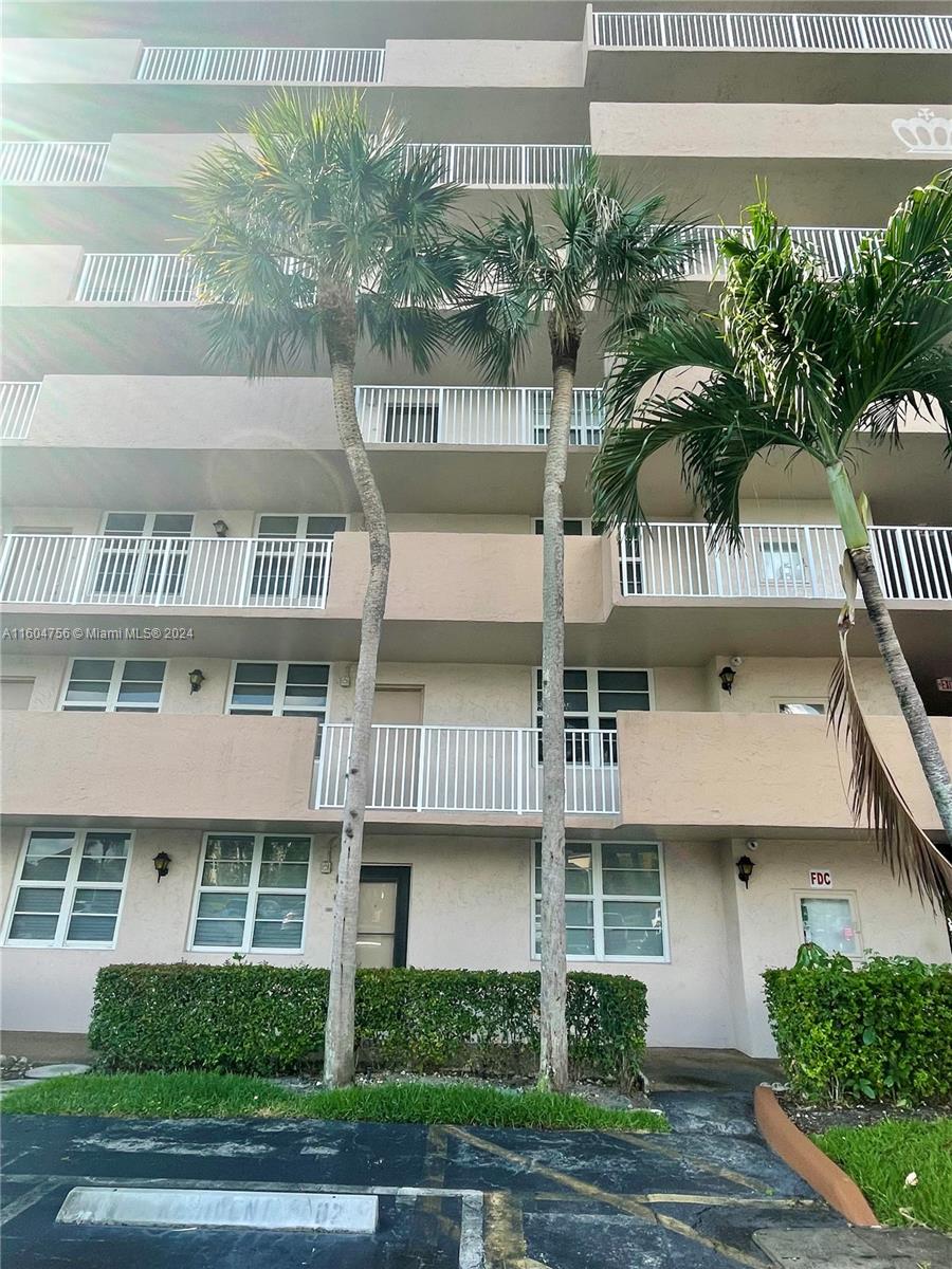 CORONADO AT JACARANDA PHA - Residential