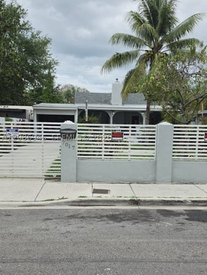 7017 NW 5TH CT, MIAMI, FL 33150 - Image e186b3bd59c79741e63796e95403cd8d/243661800