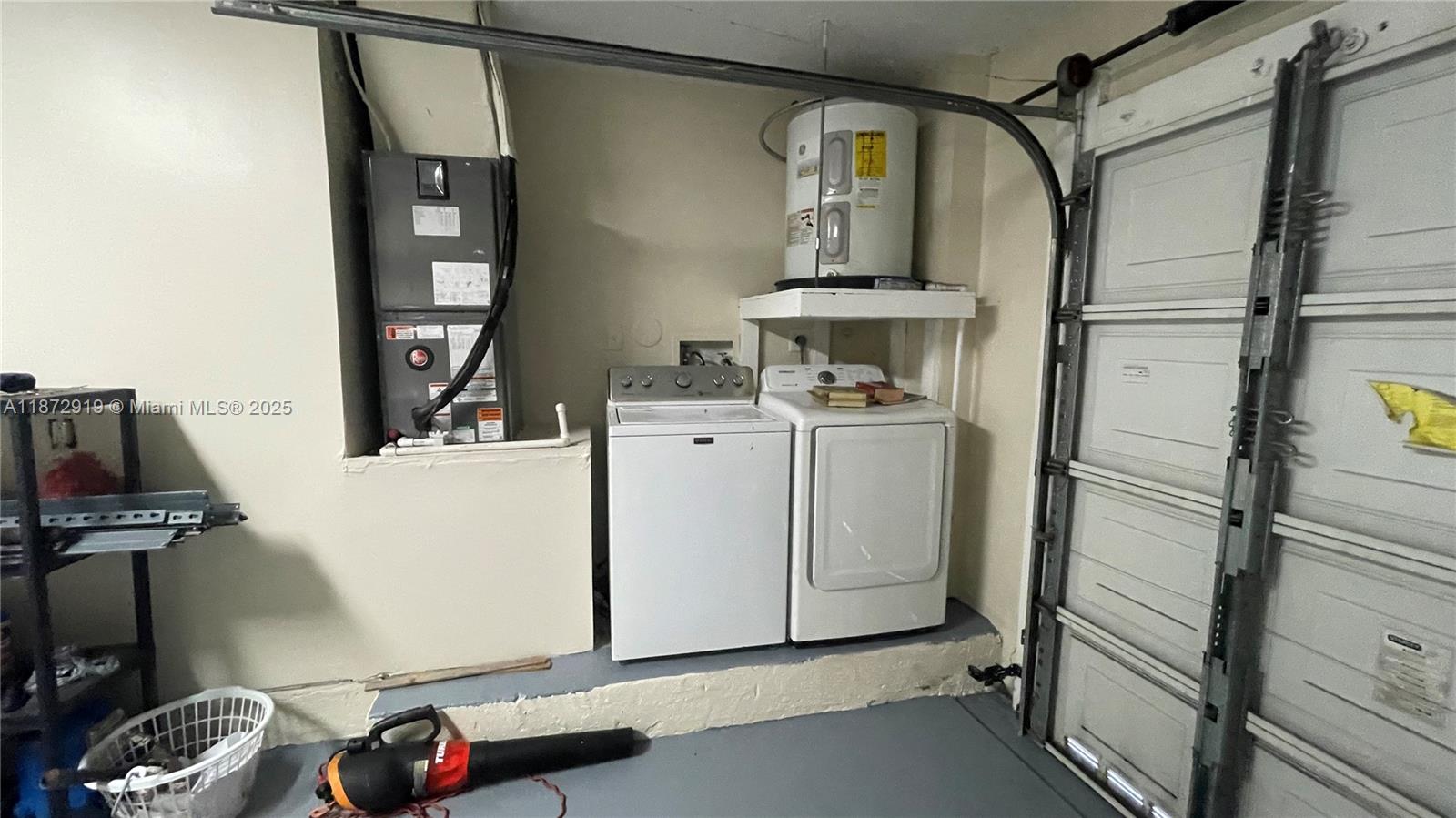 CROSSBOW - Residential Lease