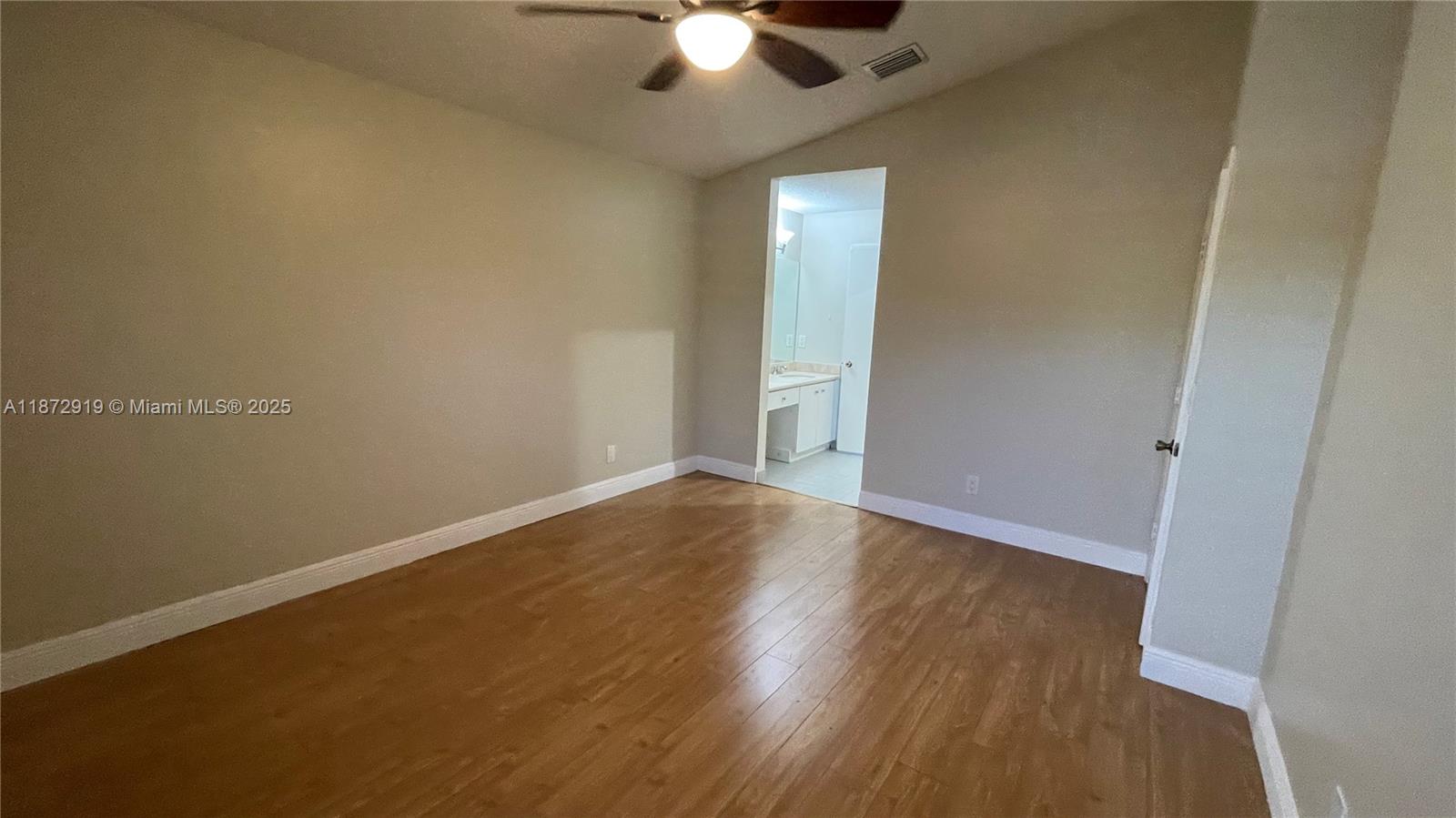 CROSSBOW - Residential Lease