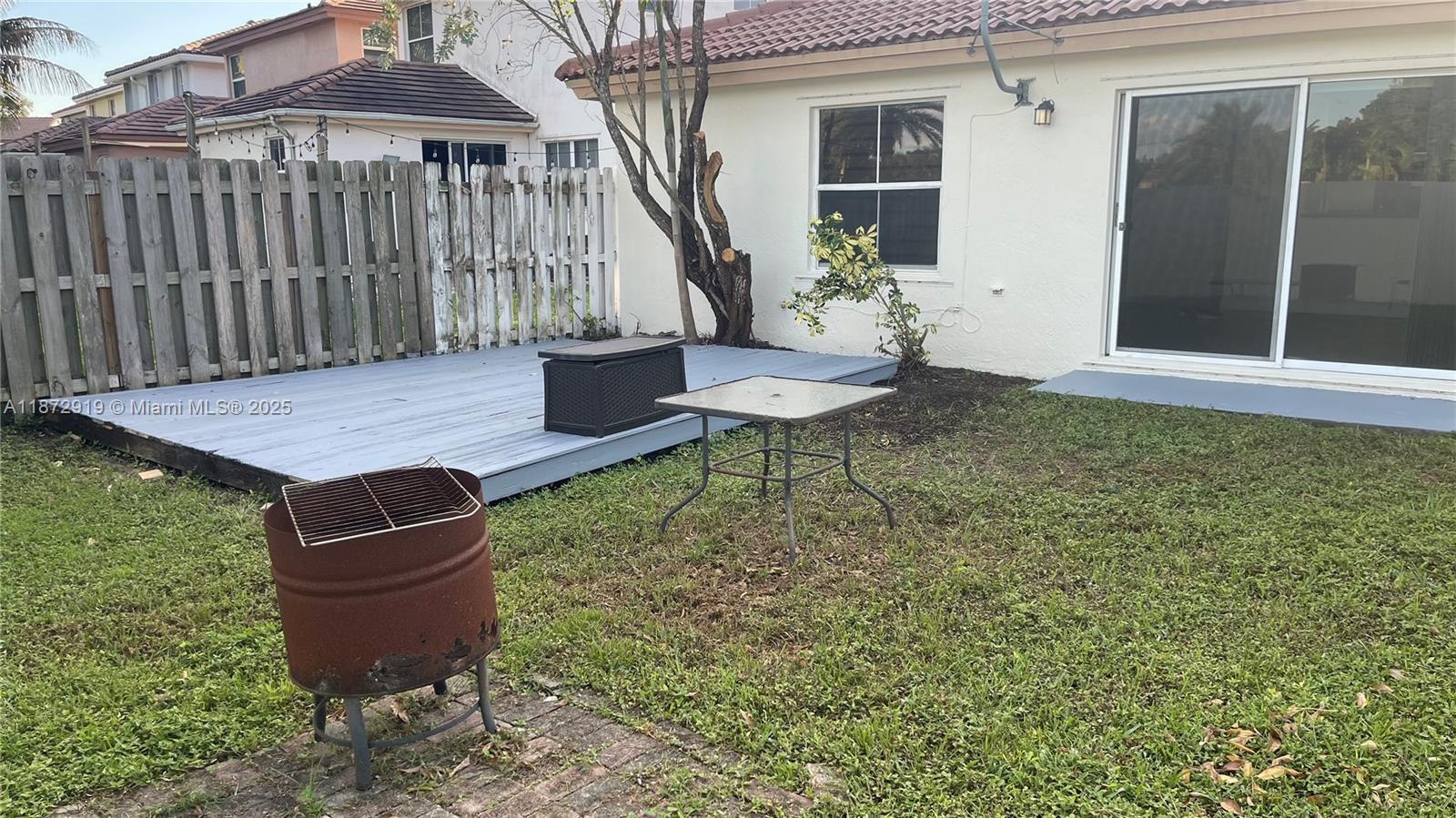 CROSSBOW - Residential Lease