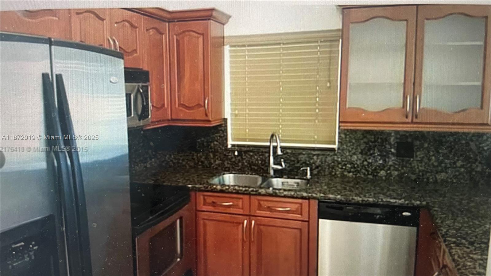 CROSSBOW - Residential Lease