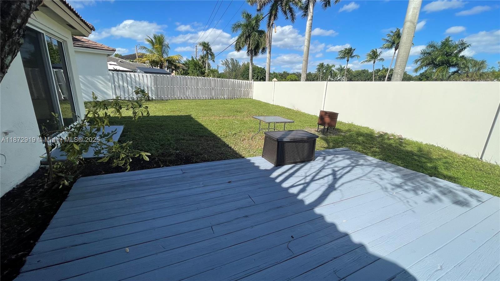 CROSSBOW - Residential Lease