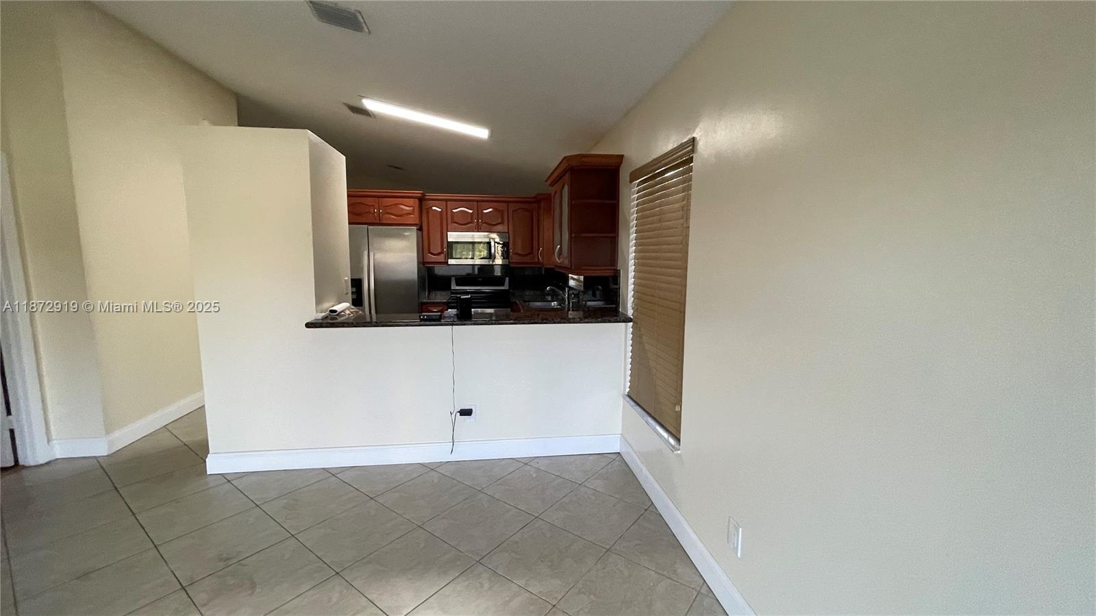 CROSSBOW - Residential Lease