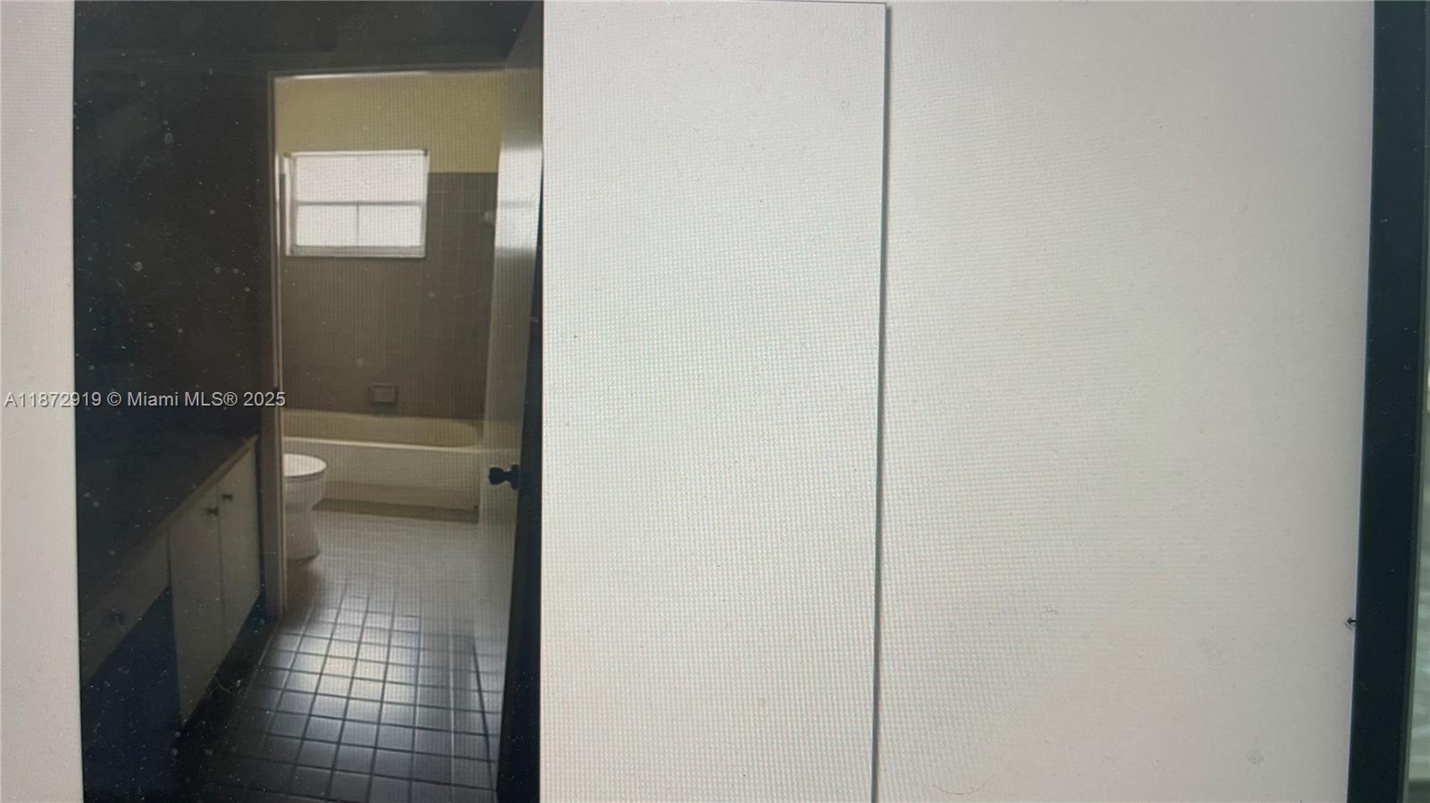 CROSSBOW - Residential Lease