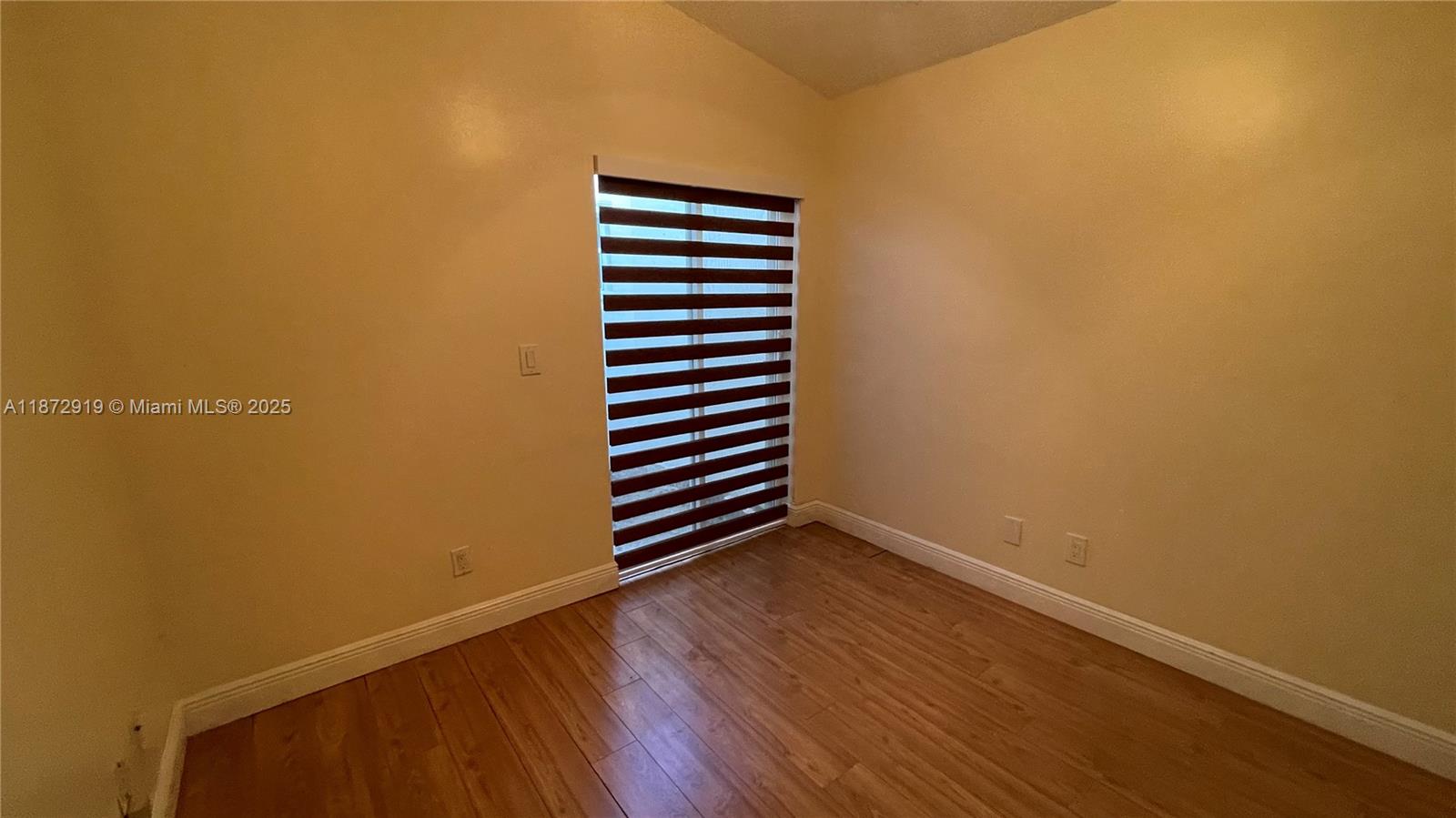 CROSSBOW - Residential Lease