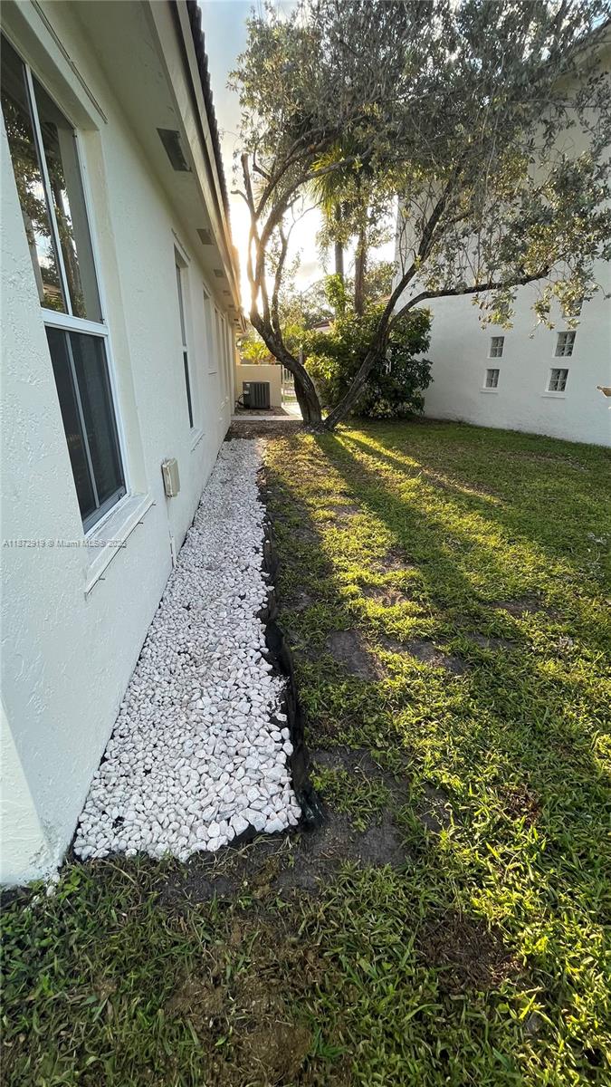 CROSSBOW - Residential Lease