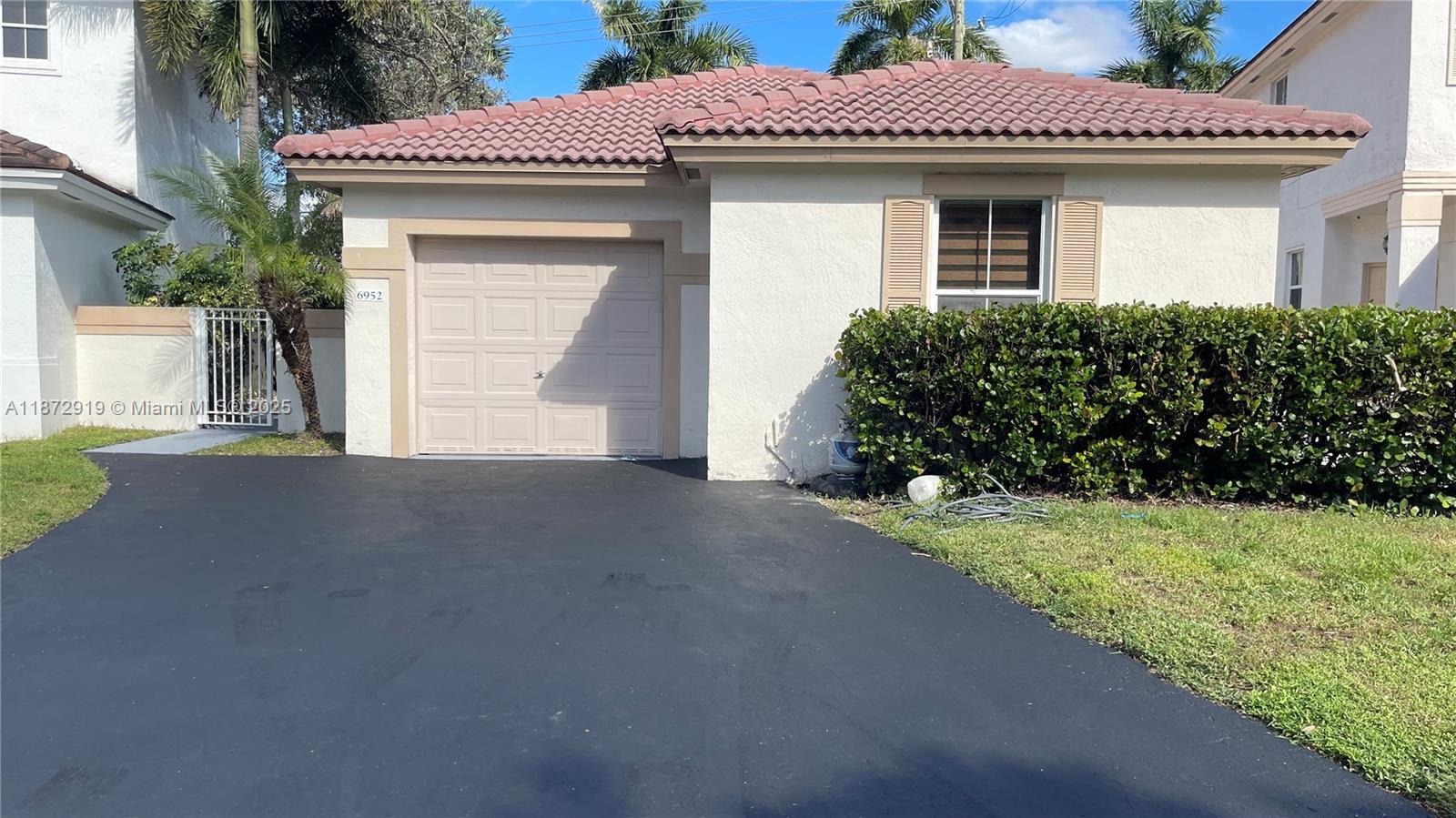 CROSSBOW - Residential Lease