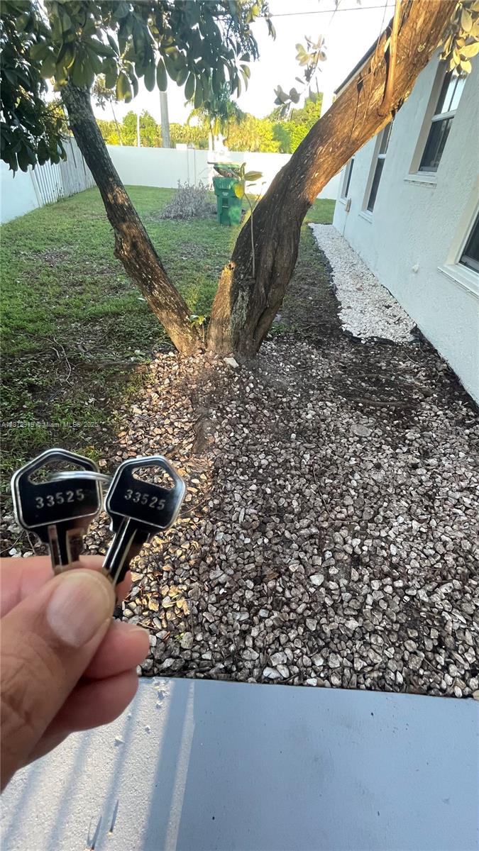 CROSSBOW - Residential Lease