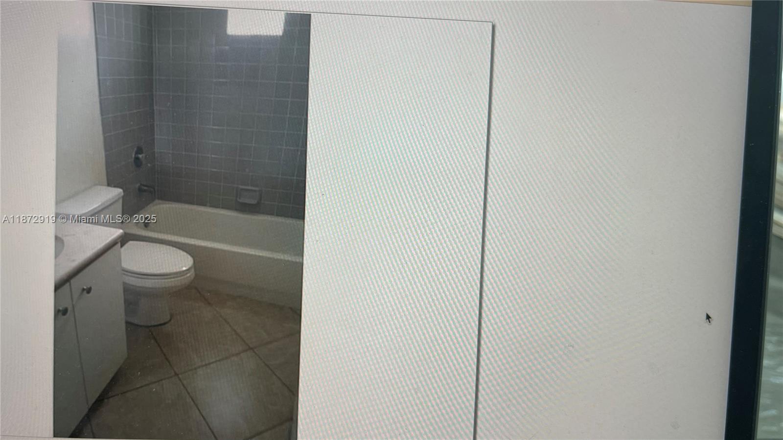 CROSSBOW - Residential Lease