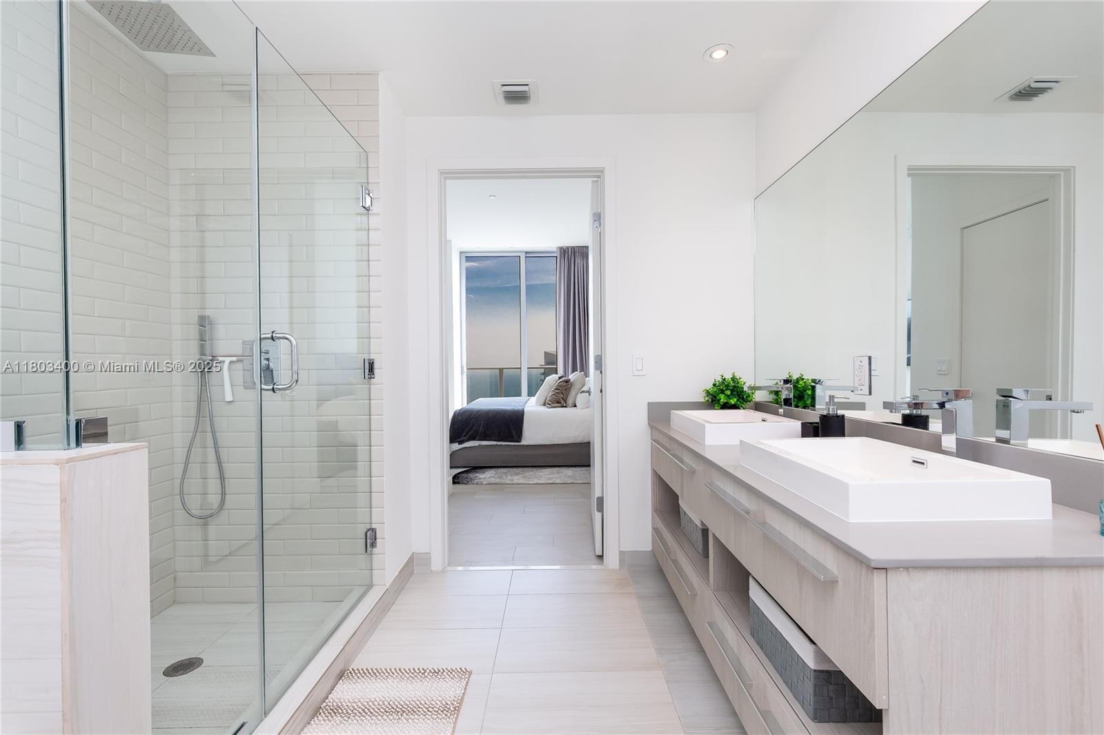 4010 SOUTH OCEAN CONDO - Residential Lease