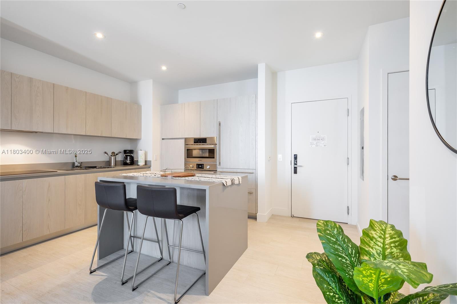 4010 SOUTH OCEAN CONDO - Residential Lease