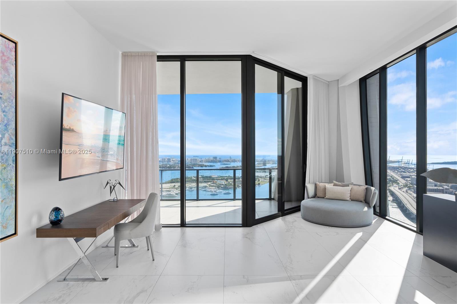 1000 Museum - Residential