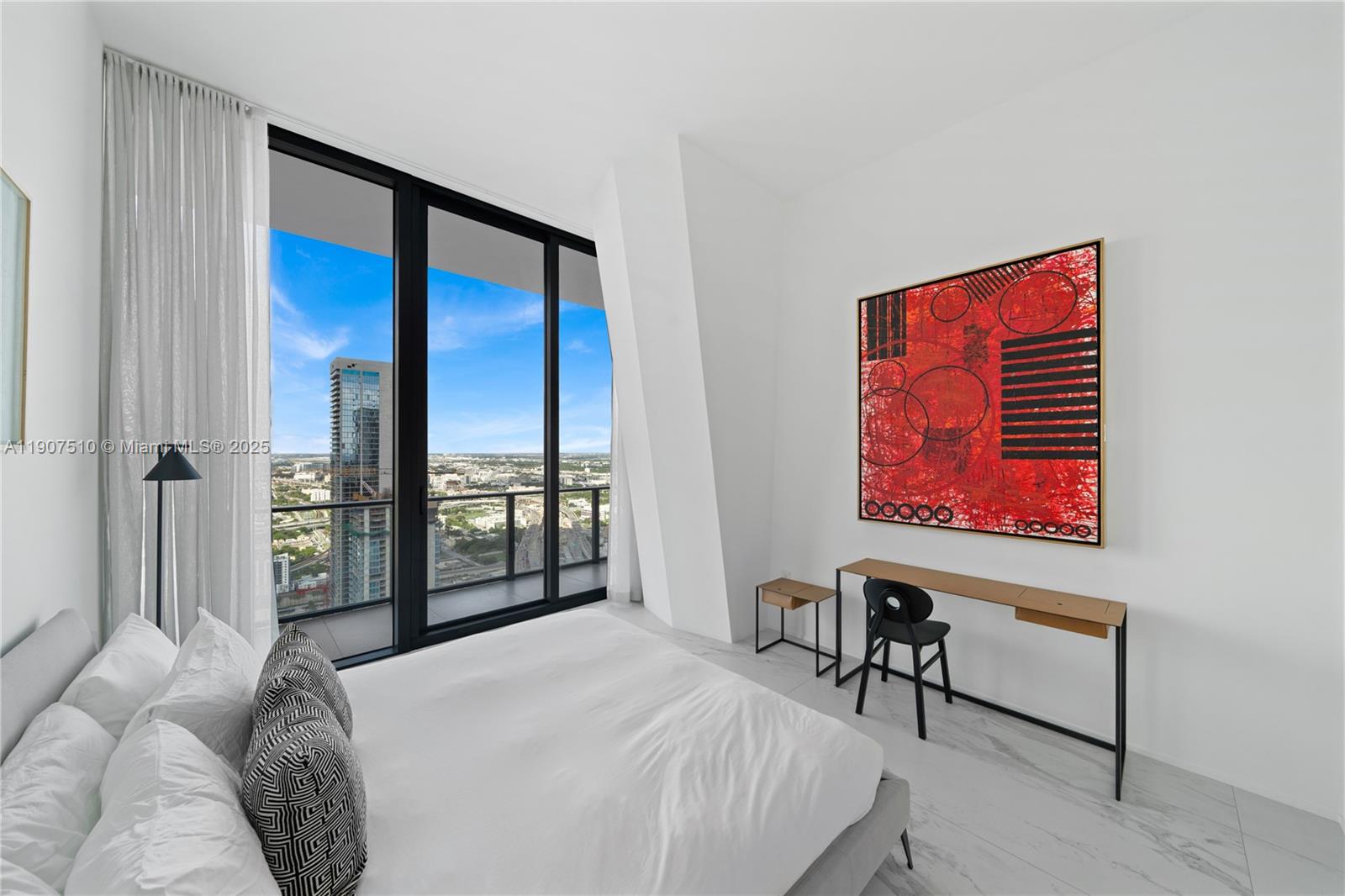 1000 Museum - Residential