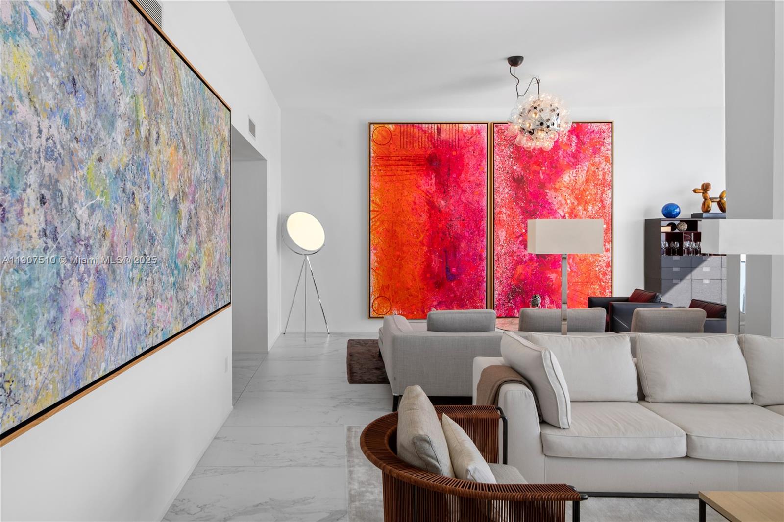 1000 Museum - Residential