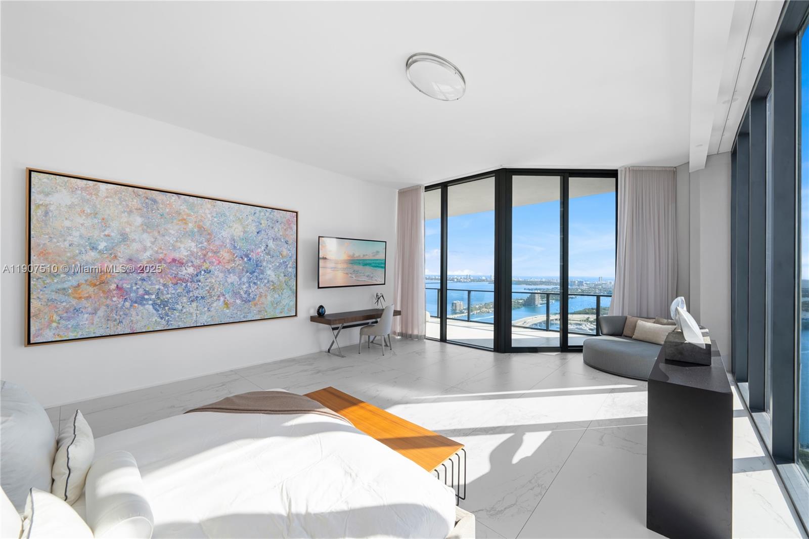 1000 Museum - Residential