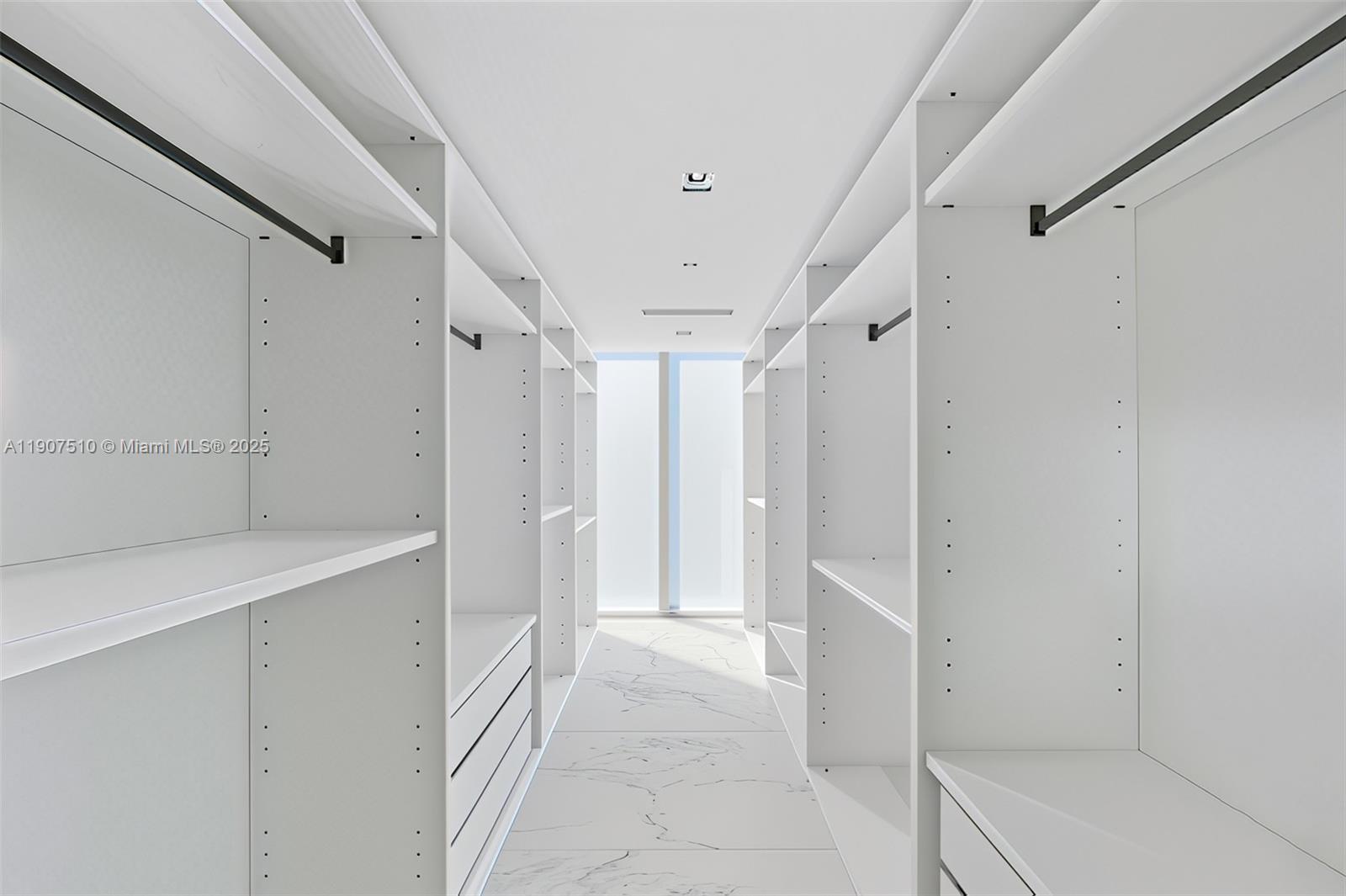 1000 Museum - Residential