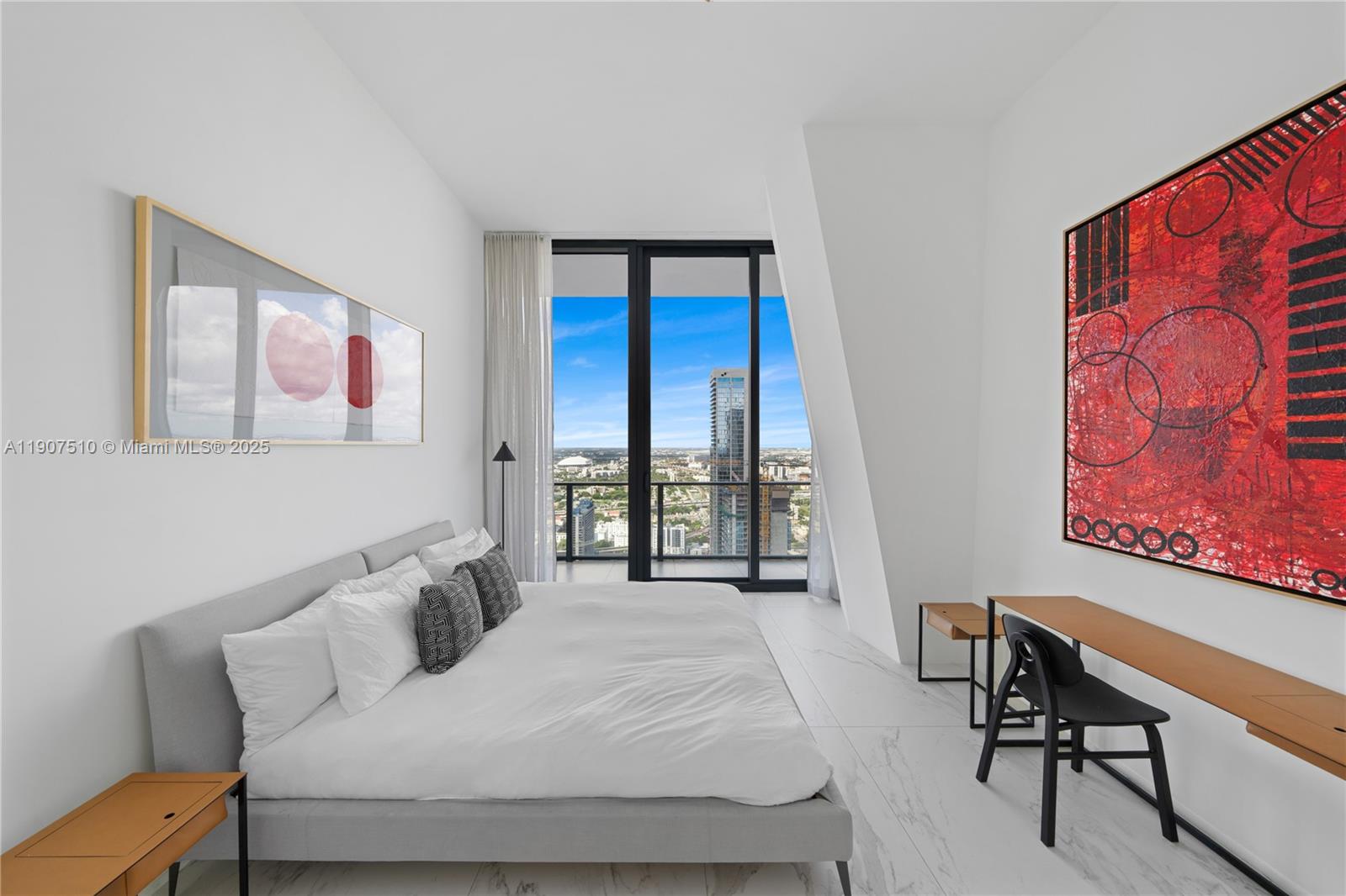 1000 Museum - Residential