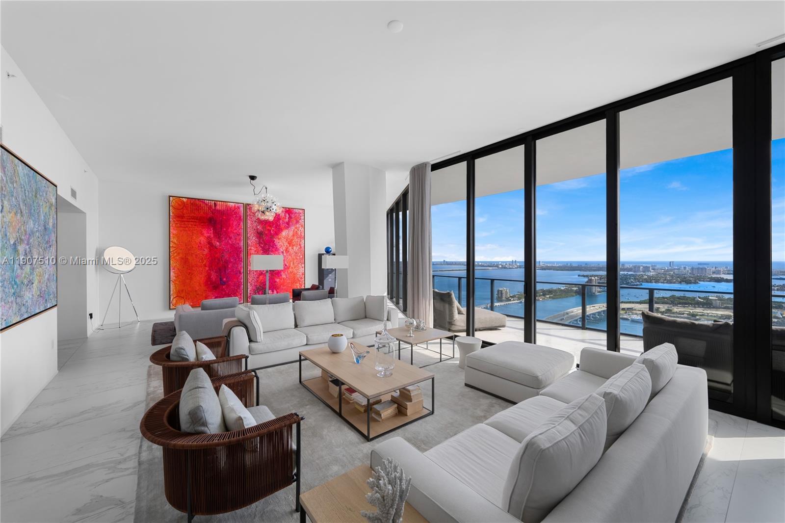 1000 Museum - Residential