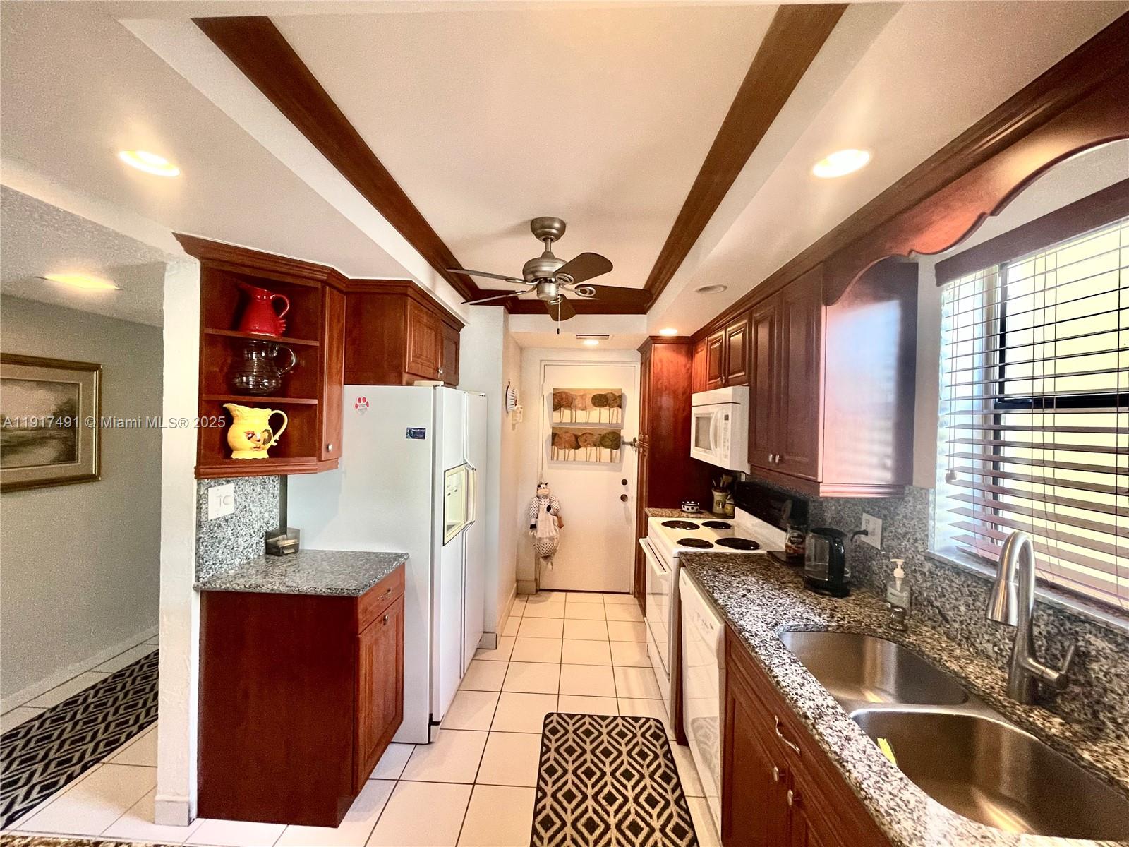 CYPRESS BEND I-A CONDO - Residential Lease