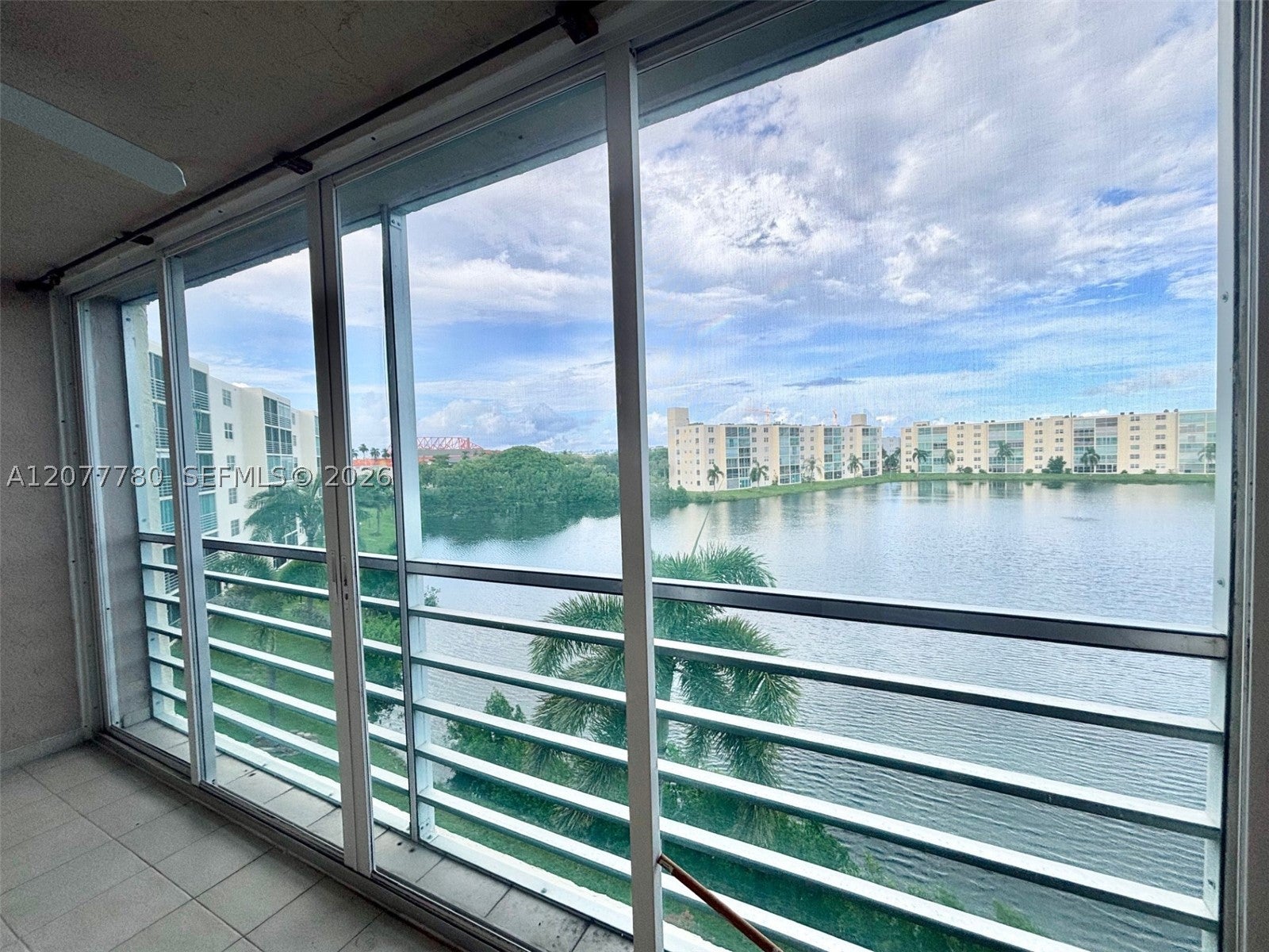 141 SE 3rd Ave 402