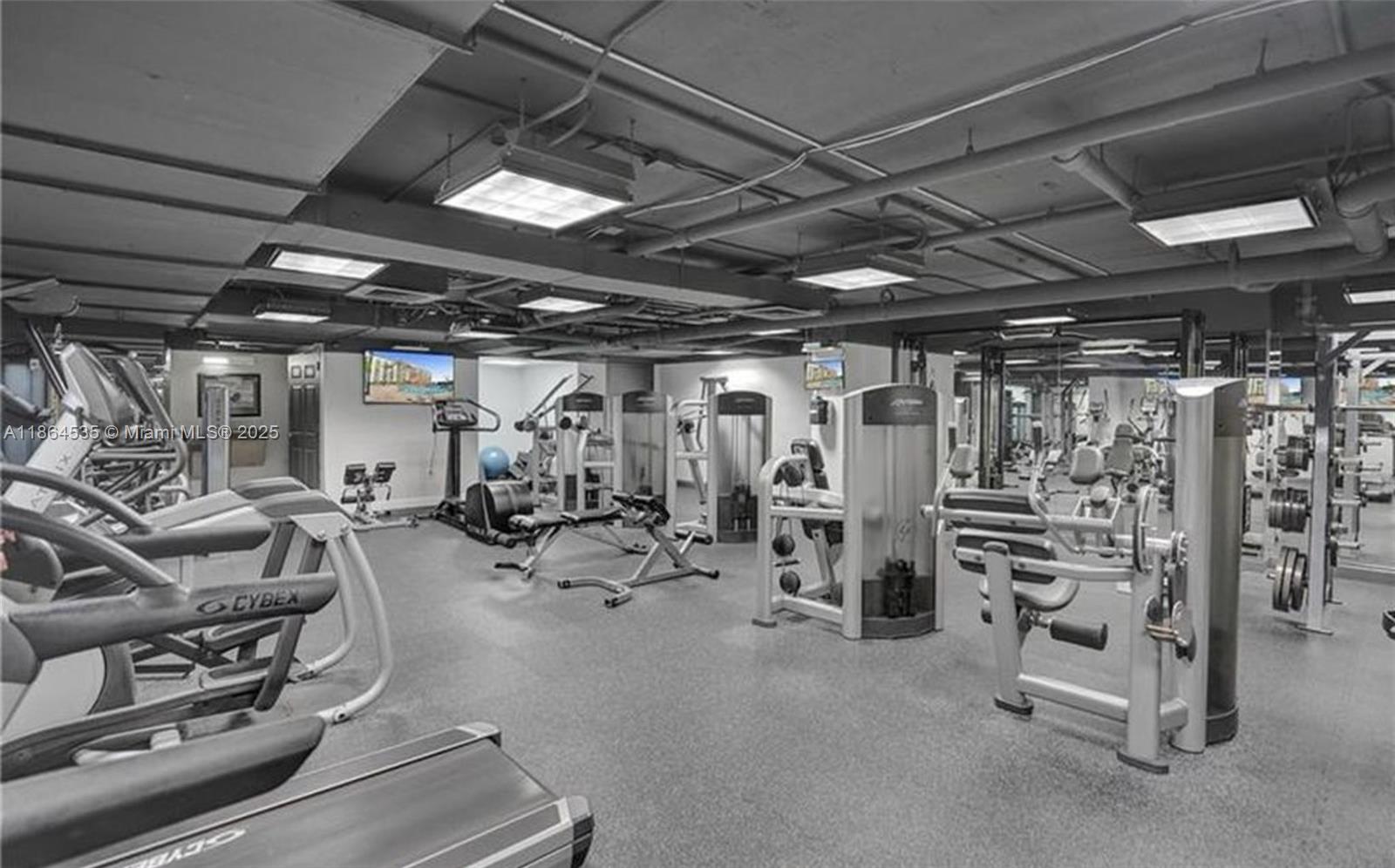 TIDES AT BRIDGESIDE SQUAR - Residential