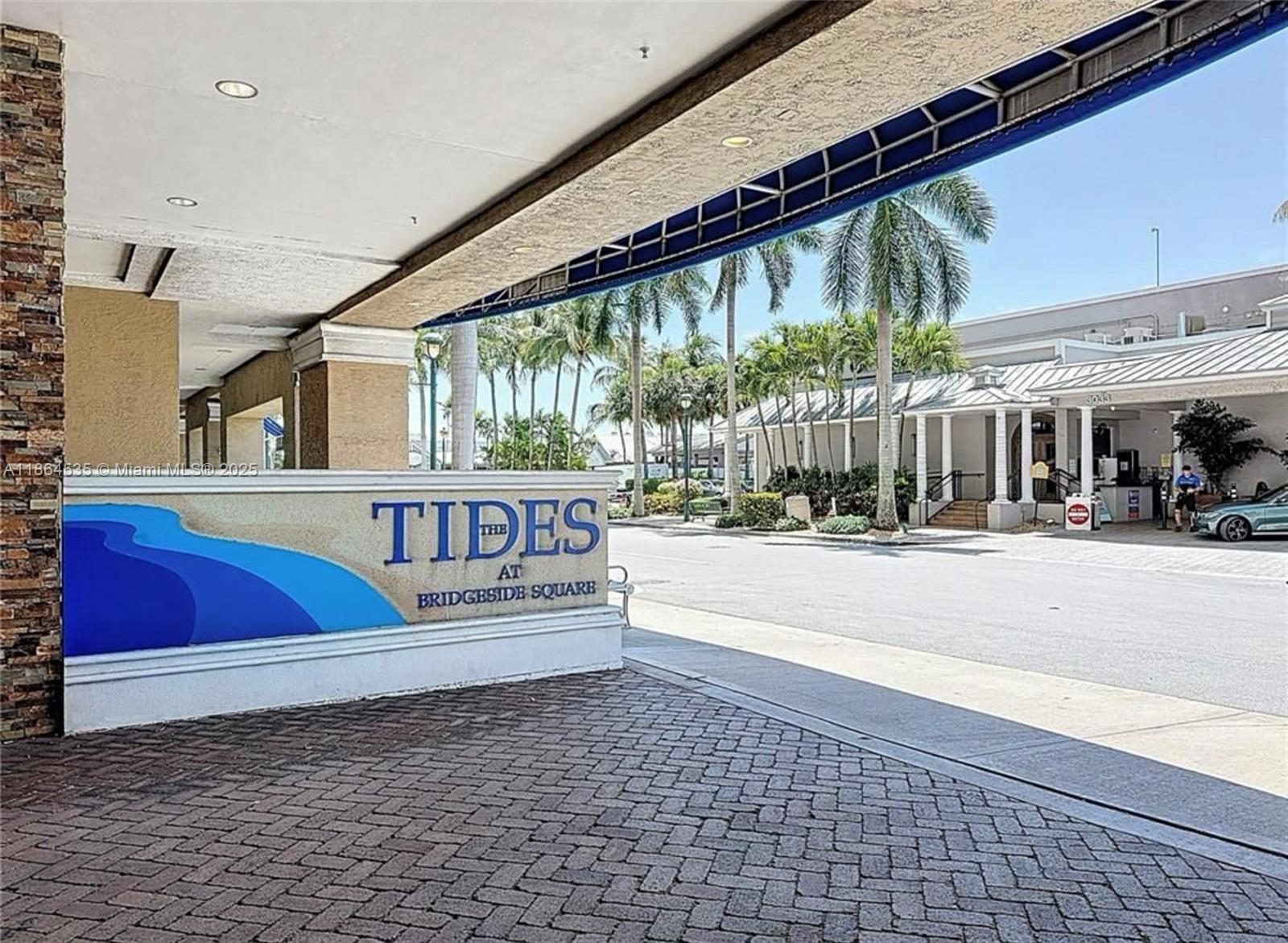 TIDES AT BRIDGESIDE SQUAR - Residential