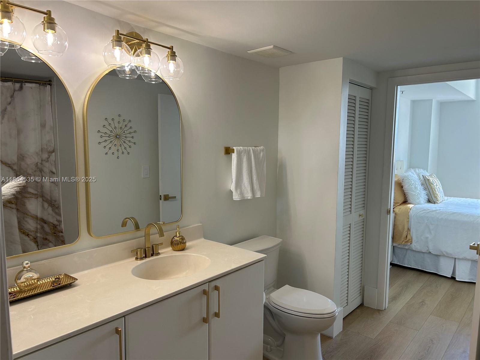 TIDES AT BRIDGESIDE SQUAR - Residential