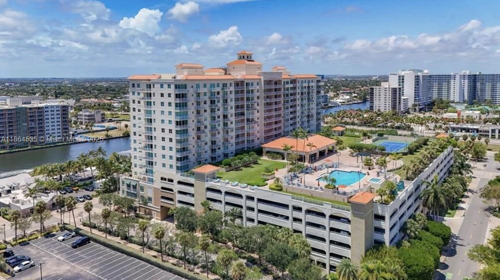 TIDES AT BRIDGESIDE SQUAR - Residential