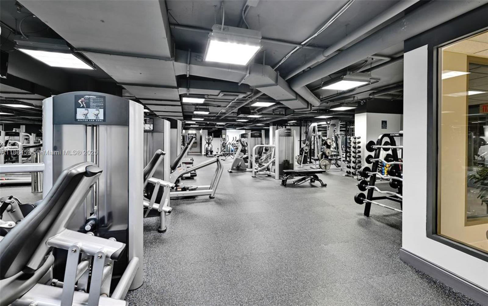 TIDES AT BRIDGESIDE SQUAR - Residential