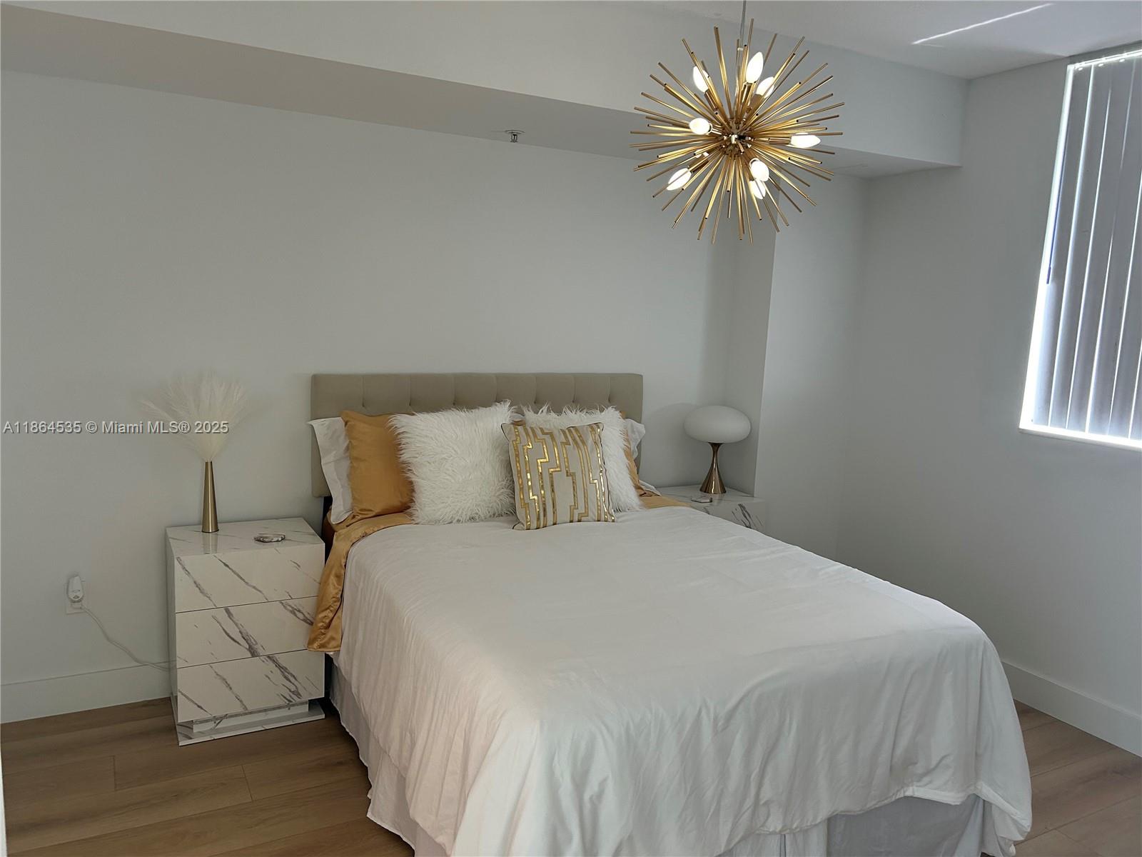 TIDES AT BRIDGESIDE SQUAR - Residential