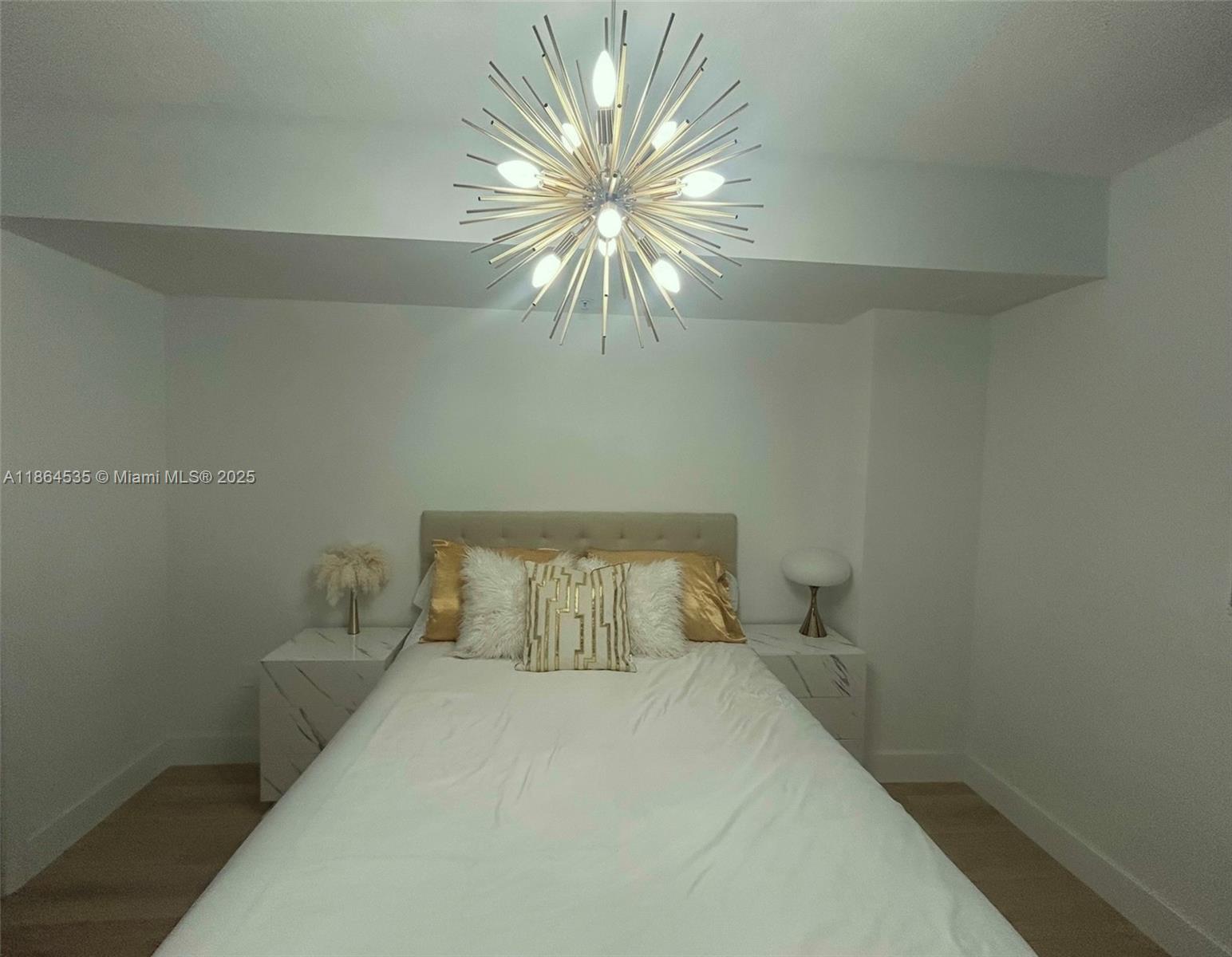 TIDES AT BRIDGESIDE SQUAR - Residential