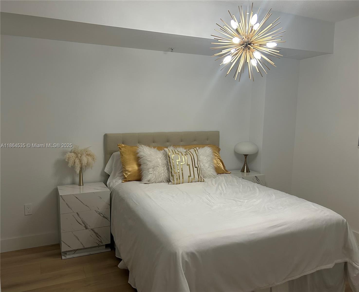 TIDES AT BRIDGESIDE SQUAR - Residential