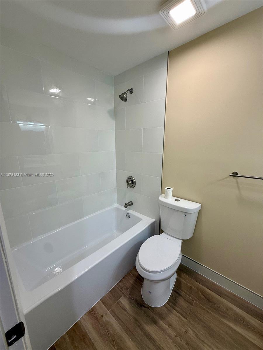 FLAMINGO GARDENS-PHASE TW - Residential Lease