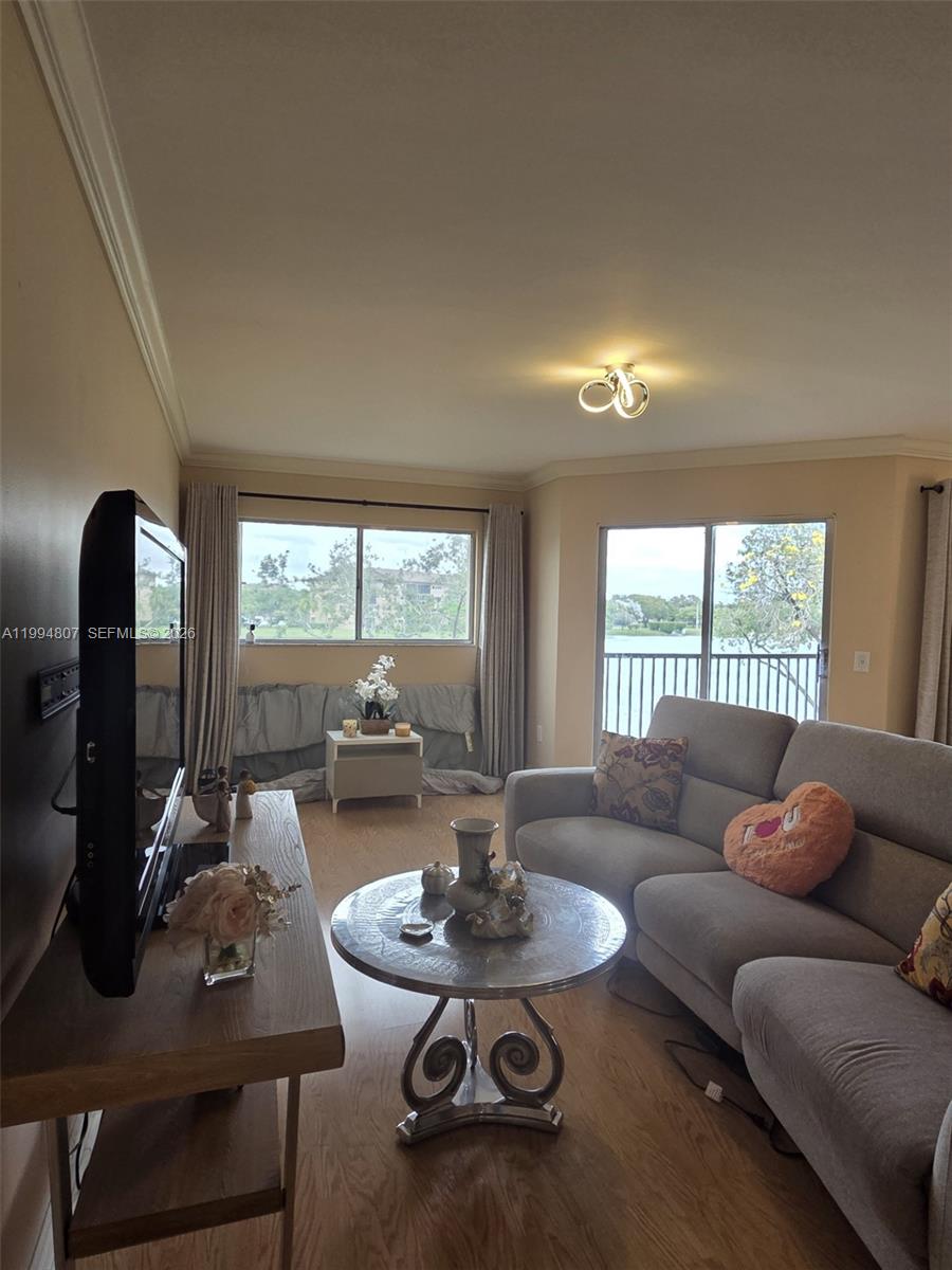 SUFFOLK AT CENTURY VILLAG - Residential