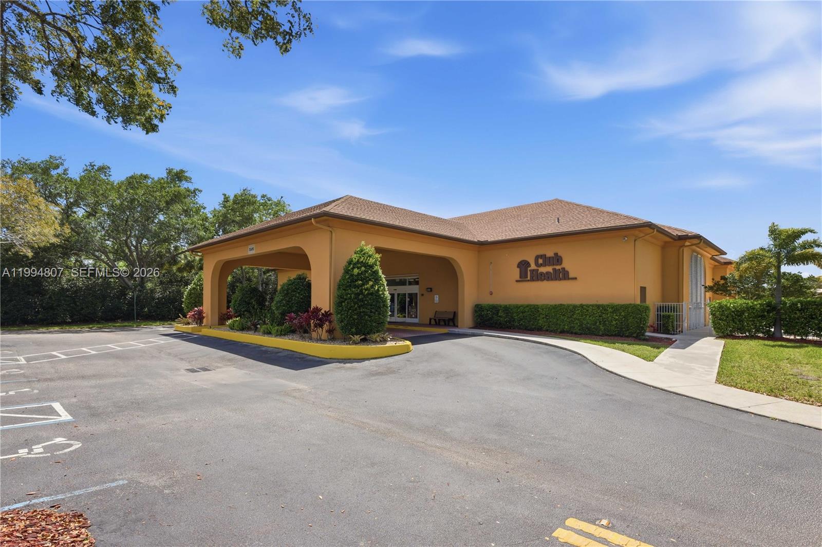 SUFFOLK AT CENTURY VILLAG - Residential