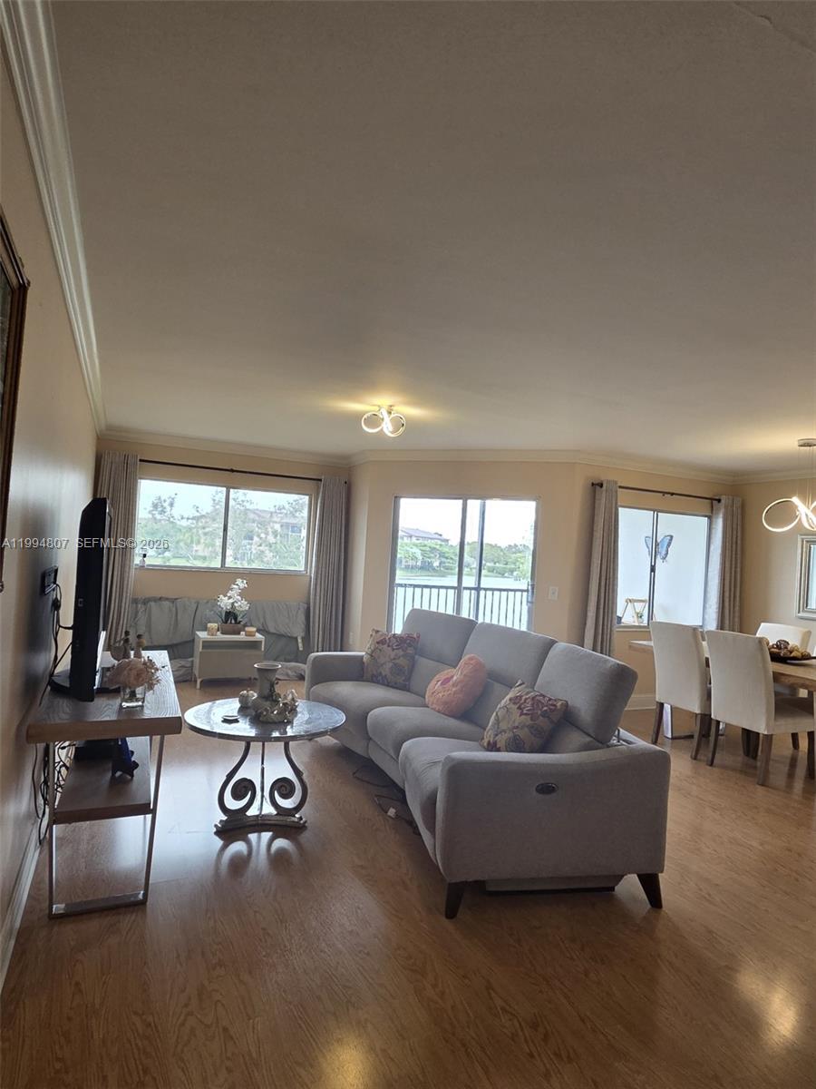 SUFFOLK AT CENTURY VILLAG - Residential