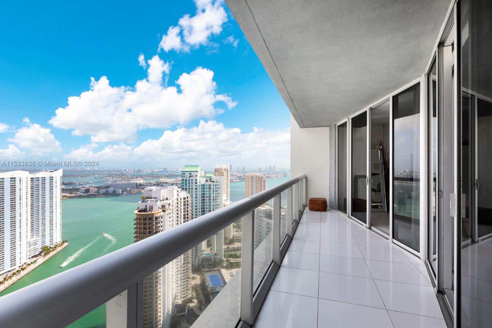 Property for Sale at 495 Brickell Ave 4706, Miami, Broward County, Florida - Bedrooms: 1 
Bathrooms: 1  - $605,000