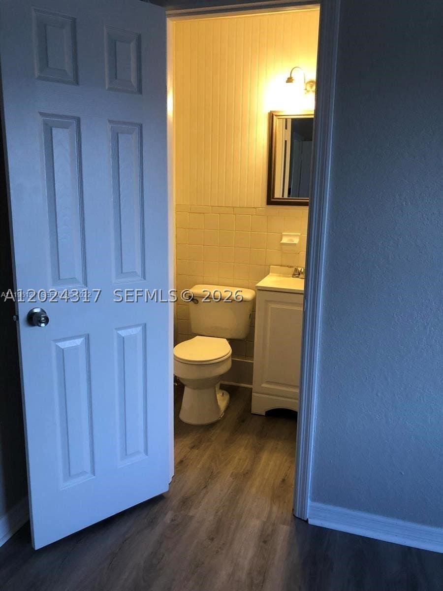 Photo of 588 Holly Dr #B, Palm Beach Gardens, FL 33410 (MLS # A12024317)