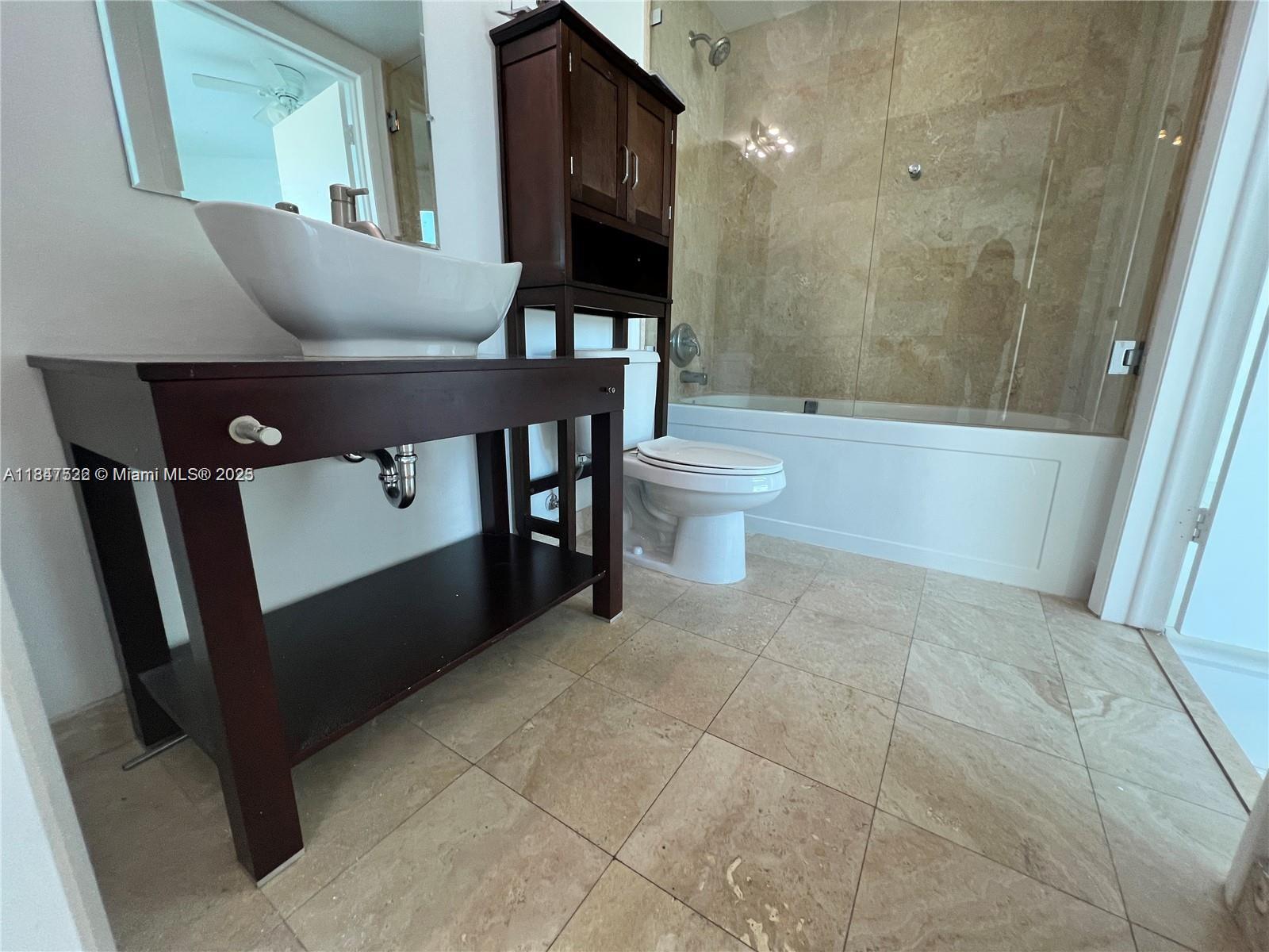 WIND CONDO - Residential