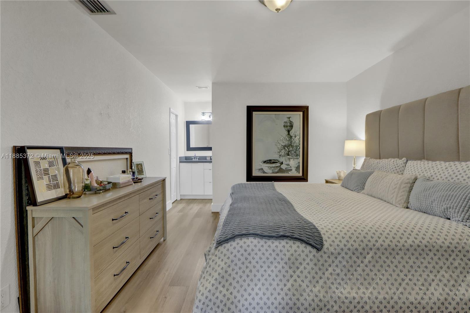 CENTERPOINTE CONDO - Residential Lease