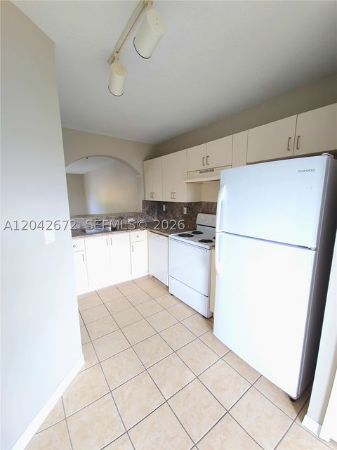 Tiny photo for 990 NE 33rd Ter #102, Homestead, FL 33033 (MLS # A12042672)