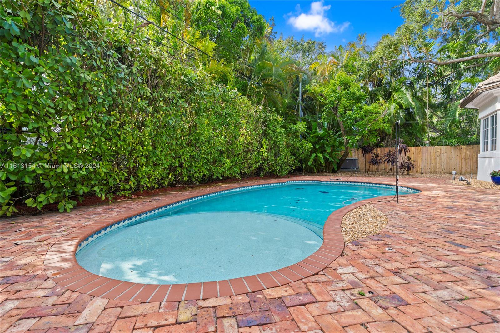 HIGH PINES REV PLAT OF 2N - Residential