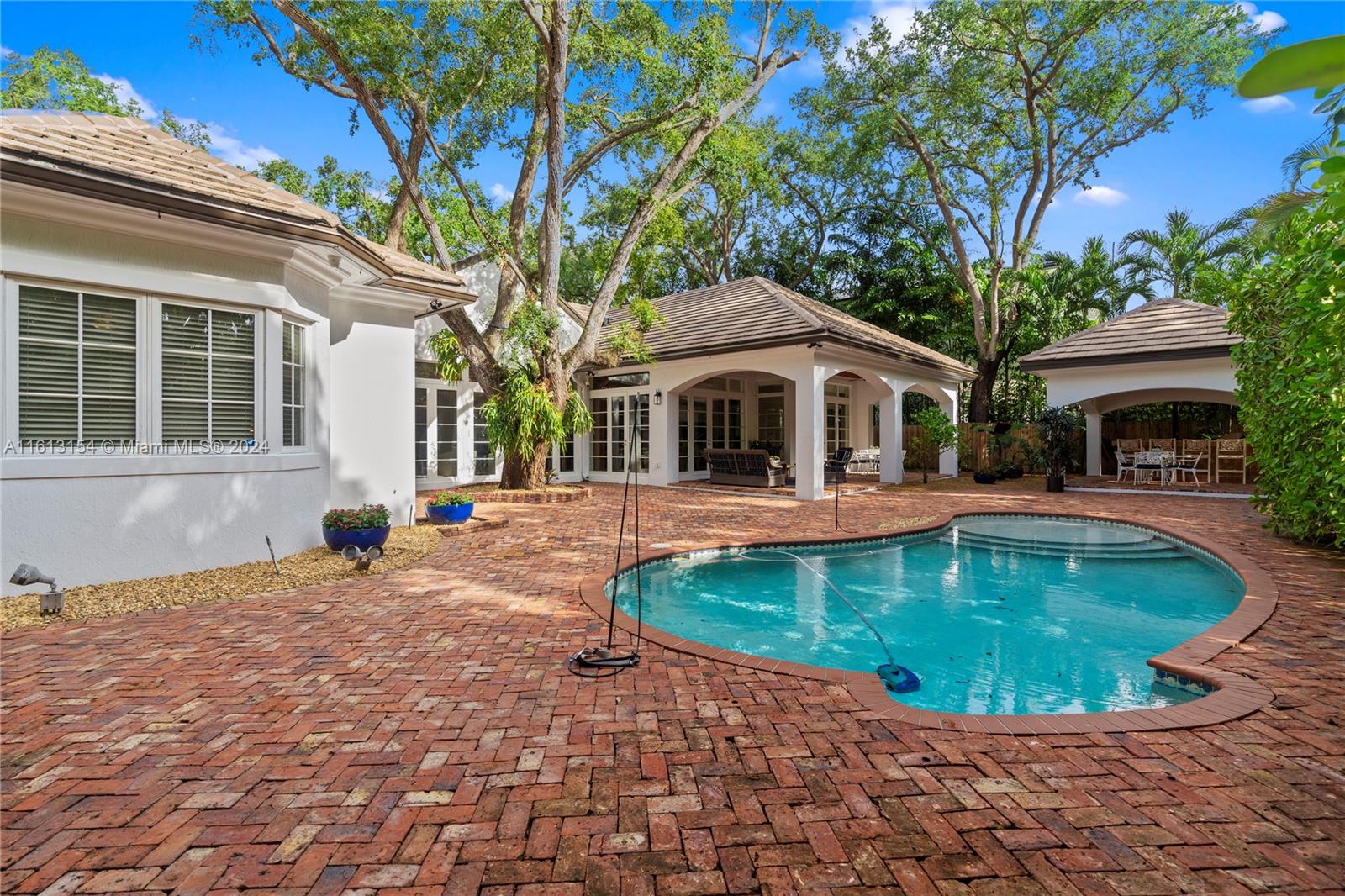 HIGH PINES REV PLAT OF 2N - Residential