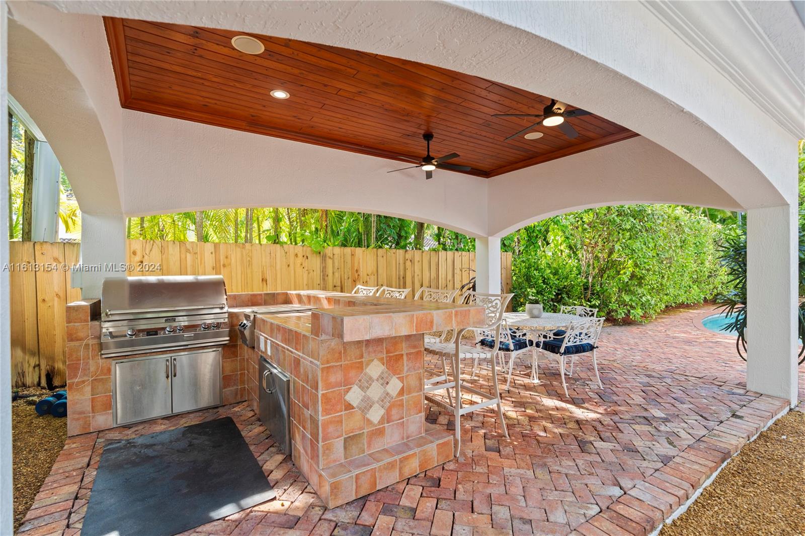 HIGH PINES REV PLAT OF 2N - Residential