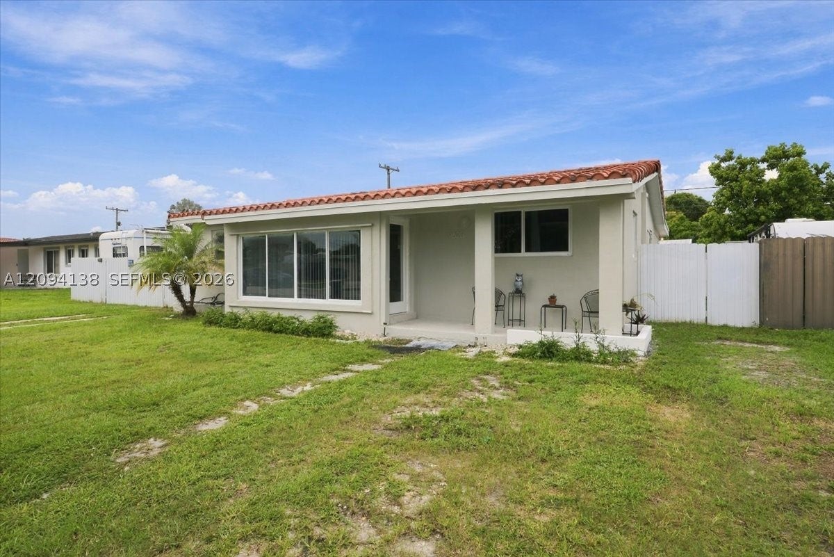9625 Dominican Dr