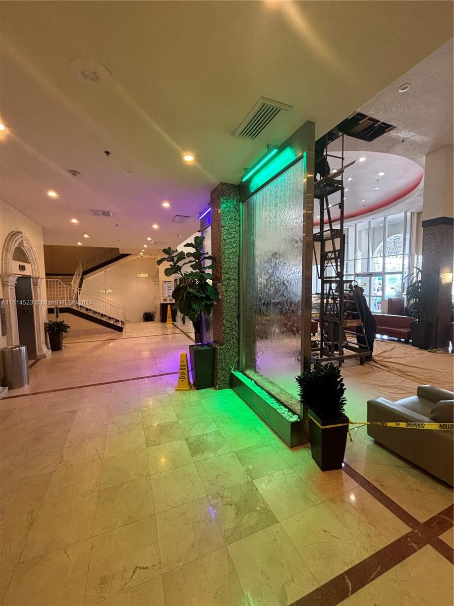 THE AVENTURA BEACH CLUB C - Residential