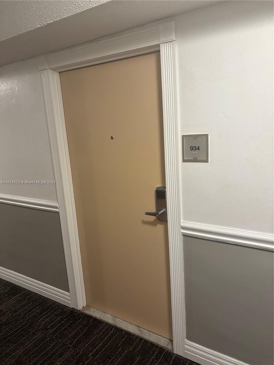 THE AVENTURA BEACH CLUB C - Residential