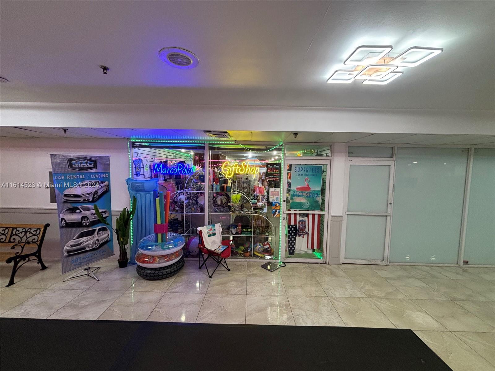 THE AVENTURA BEACH CLUB C - Residential